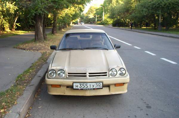 Opel Manta B CC '84 2.0 GT/E 110 hp